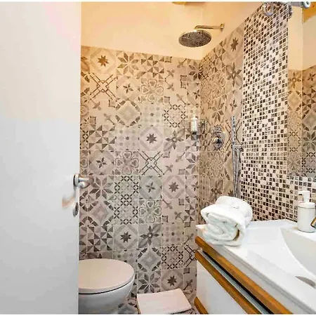 Aria Condizionata, Loft A 13' Dal Duomo Con Ampio Balcone Wifi E Netflix アパート