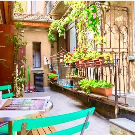 Apartment Aria Condizionata, Loft A 13' Dal Duomo Con Ampio Balcone Wifi E Netflix